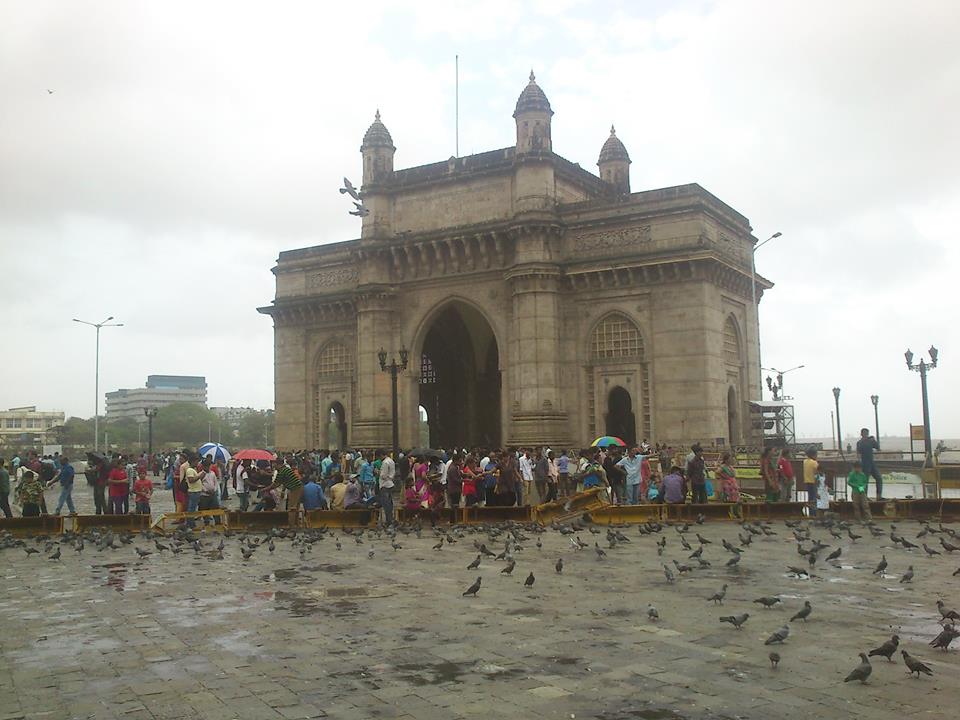 gateway of india in monsoon