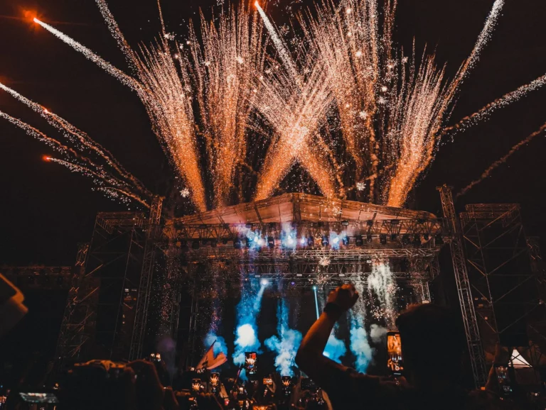 Indian Winter Destinations That Are Famous for Their Vibrant Festivals