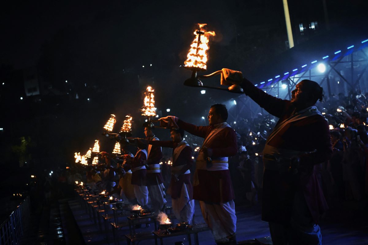 Rishikesh UK India Arti Ritual