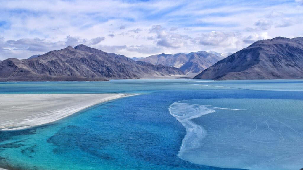 exploring pangong tso in April