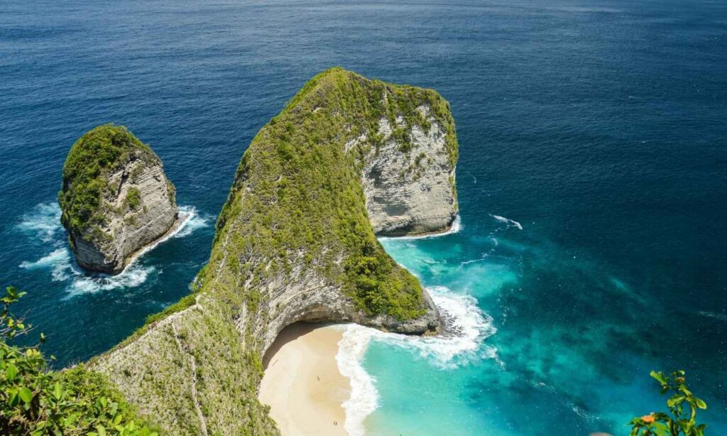 Scenic View of Kelingking Beach in Bali